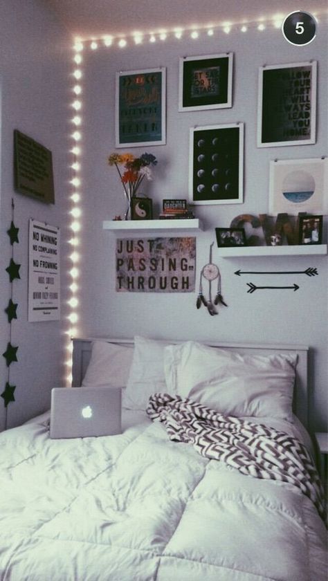 Interior Boho, Hiasan Bilik Tidur, Tumblr Rooms, Cute Dorm Rooms, Cute Room Ideas, Bedroom Goals, Dream Rooms, Dream Bedroom, My New Room