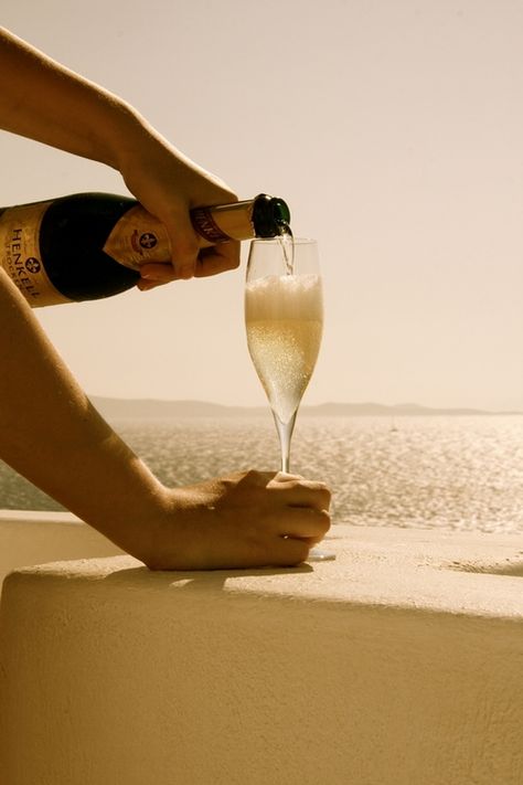 Champagne on the Beach- #LadyLuxuryDesigns Beach Champagne Aesthetic, Champagne At The Beach, Beach Champagne, Champaign Bottle, Champagne Lifestyle, Champagne Aesthetic, Cristal Champagne, Champagne Beach, Yacht Aesthetic