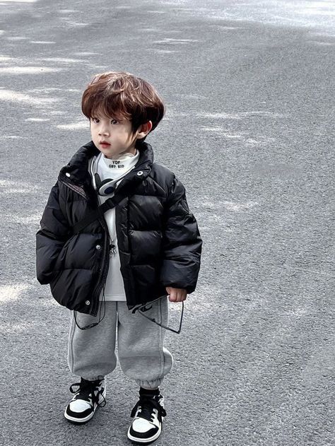 Hongkong Ootd, Boy Outfits Aesthetic, Street Style Boy, Korean Winter Outfits, Boys Winter Clothes, Kids Wear Boys, Kids Winter Outfits, Ulzzang Kids, Kids Ootd