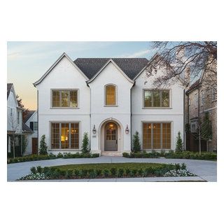 Park Cities Traditional - Traditional - Exterior - Dallas - by Greenwell Homes LLC | Houzz Oyster White Stucco Exterior, Stone And Stucco Exterior, White Stucco Exterior, Stucco And Stone Exterior, Colonial Renovation, French Transitional, Jason Alexander, Exterior Balcony, Anew Gray