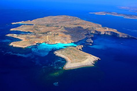 Comino, Malta | Pictures made by: snowyturner Malta Holiday, Maltese Islands, Malta Gozo, Malta Travel, Malta Island, Aerial Arts, Going On Holiday, Blue Lagoon, Archipelago