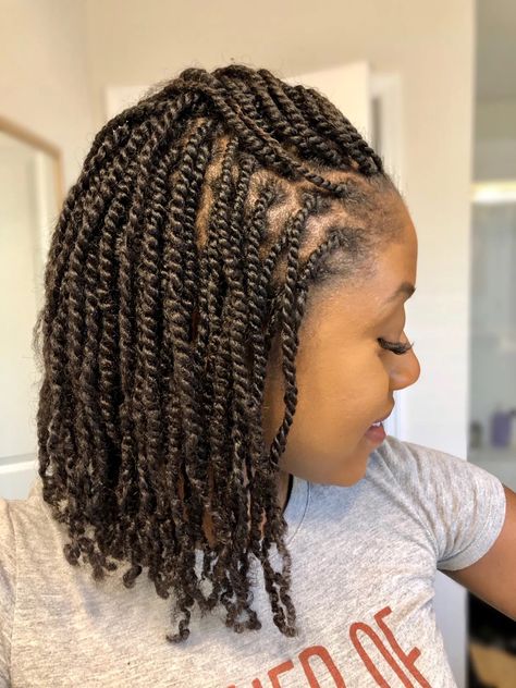 Box Braided Wigs, Senegalese Twists, African Hair Braiding Styles, Twist Styles, Natural Hair Twists, Braided Wigs, Loc Journey, Twist Braid Hairstyles, Hair Twist Styles