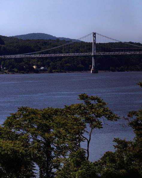 Mid-Hudson Bridge and the Hudson River. Picture was taken from an overlook at the Locust Grove Estate ( @locustgroveestate ) in Poughkeepsie, New York. #iheartnewyork #newyorkstate #ispyny #newyork #hudsonvalleyny New York Hudson River, Poughkeepsie New York, Hudson Valley Ny, Hudson River, New York State, Daily Life, Travel Blog, Bridge, New York