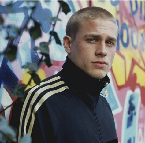 Shaved head, Charlie (young) Green Street, Shaved Head, Charlie Hunnam, British Men, Sons Of Anarchy, British Actors, Eye Candy, A Man, Persona