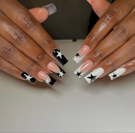 Black And White Nail Design, Sqaure Nails, White Nail Design, Black And White Nail, Western Nails, 2023 Nails, Duck Nails, Girly Acrylic, Girly Acrylic Nails