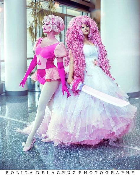 Pink diamond and rose cosplay 💖🌸🌹✨ [pink diamond: @kellykristein rose: @bluebunnicosplay on instagram!!] Steven Universe Cosplay, Steven Universe Gem, Cosplay Tutorial, Cosplay Tips, Steven Universe Fanart, Amazing Cosplay, Cute Cosplay, Best Cosplay, Cosplay Outfits