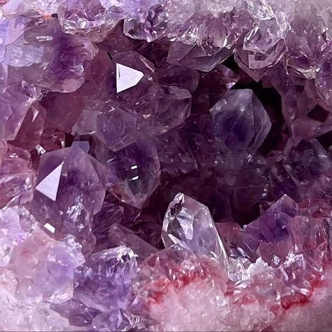 Amythest Crystals Aesthetic, Lavender Aesthetic, Crystal Aesthetic, Pink Amethyst, Purple Amethyst, Pretty Pictures, Stones And Crystals, Pretty In Pink, Henna