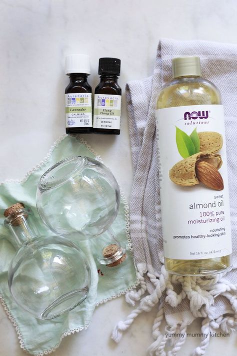 Body Oil With Essential Oils, Coconut Oil Face Moisturizer, Homemade Facial Moisturizer, Body Oil Recipe, Body Oil Diy, Dry Skin Diy, Coconut Oil Moisturizer, Aloe Vera Moisturizer, Homemade Face Moisturizer