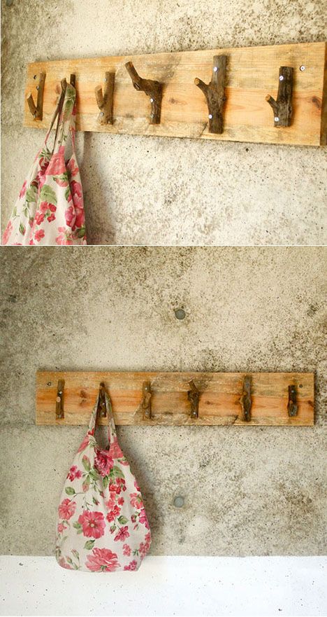 Interesting DIY article- Turning tree branches into house hold hooks. Twig Furniture, Diy Tree, Diy Holz, Coat Racks, Diy Household, Coat Hanger, Recycled Wood, Cabin Decor, Tree Branches