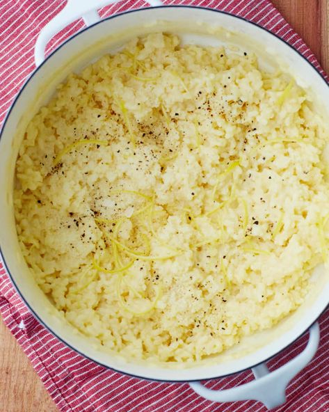 Recipe: One Pot Rich Lemon Rice | The Kitchn Side Dishes For Fish, Side Dishes For Ham, Side Dishes For Salmon, Rice Side Dish Recipes, Ham Dinner, Grain Bowls, Rice Side, Christmas Ham, One Pot Dinners