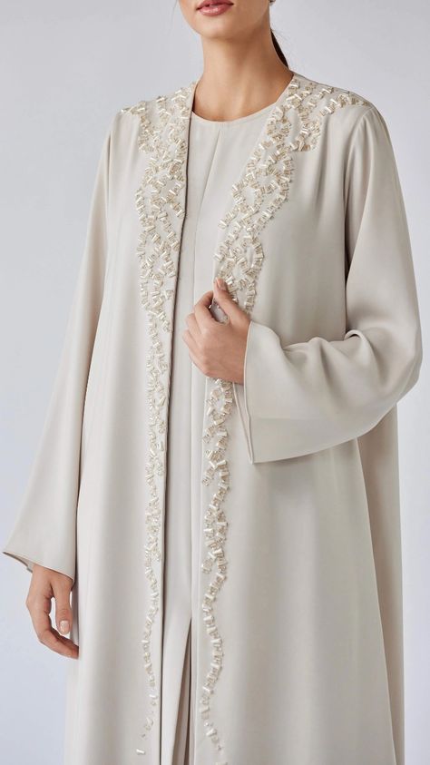 Abaya Business, Abaya Inspiration, Abaya Pattern, Abaya Designs Latest, Embroidery Artwork, Abaya Design, Modern Hijab Fashion, Modest Fashion Hijab, Classic Style Outfits