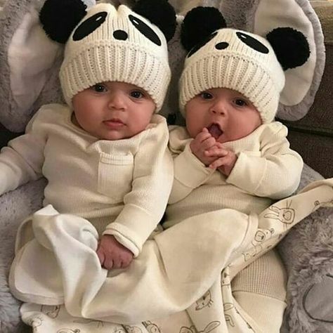 6,219 Likes, 64 Comments - Bestever dpz (@dpz_for_girlz_) on Instagram Twin Baby Photos, Twin Baby Boys, Baby Twins, Cute Twins, Foto Baby, Reborn Baby Dolls