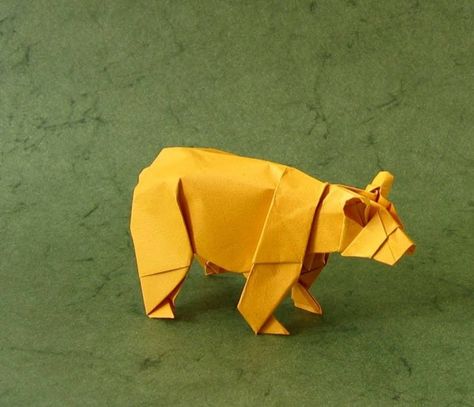 21 origami animaux en papier plié qui vous enchanteront Origami Instructions Step By Step, Origami Kutu, Dragon Origami, Origami Diamond, Origami Yoda, Origami Mobile, Origami Star Box, Origami Dragon, Origami For Beginners