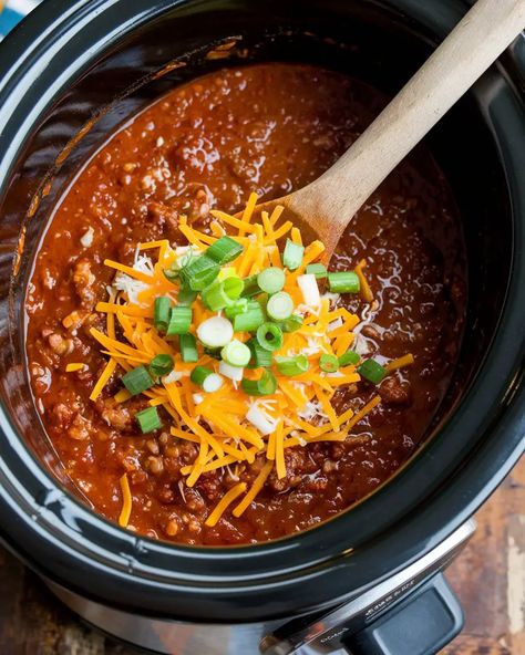 Best Crock Pot Chili Recipe Award Winning, Overnight Crockpot Chili, Slow Cooker Cowboy Chili, Croc Pot Chilli, Chilli Slow Cooker Recipes, Crockpot Chili Recipe No Beans, Slow Cooker Recipes Chili, Slowcooker Chili Recipe, Elk Chili Recipe Crockpot