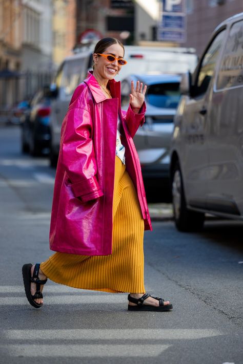 Fashion Week Spring Summer 2023, Maximalist Outfits, Colorful Street Style, Color Blocking Outfits, Campaign Fashion, Kylie Jenner Style, Copenhagen Fashion, Street Style Edgy, Model Streetstyle