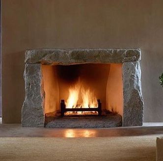 Fireplace Ideas Rock, Big Fireplace, Wabi Sabi House, Kitchen Ideas Decor, Fireplace Pictures, Design Kitchen Ideas, Minimal Living Room, Farmhouse Kitchen Ideas, Concrete Fireplace