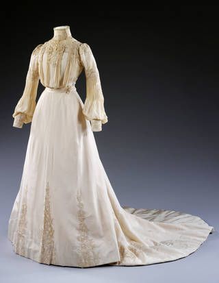 Edwardian Dresses, Bodice Wedding Dress, Cotton Nightwear, 1900's Fashion, Edwardian Wedding, June Bride, Vintage Wedding Gowns, Historical Clothes, 1900s Fashion