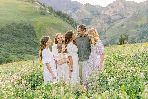 Albion Basin Family Pictures | Utah family photographer l What to wear for family pictures l Outfit ideas for family pictures l Candid family photos l Family posing ideas l Albion Basin Family Pictures, Candid Family Photos, Albion Basin, Poses Family, Utah Family Photographer, Photography Poses Family, Colors And Emotions, Family Picture Outfits, Utah Photography