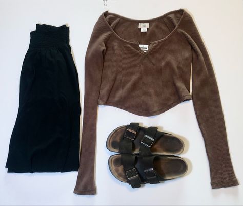 Brown long sleeve crop -Size: med -From: urban outfitters / Black long skirt -size: small -from: pippa & ky / Birkenstocks arizonas -size: 39 narrow -type: arizona -color: Mocha Black Long Skirt, Brown Long Sleeve, Birkenstock Milano, Long Sleeve Crop, Long Skirt, Mocha, Birkenstock, Urban Outfitters, Arizona