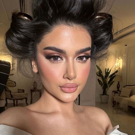 Arab Style Makeup, Elegant Glam Makeup, Arabic Bridal Makeup, Natural Glam Makeup Looks, Subtle Makeup Looks, Brown Eyes Makeup Looks, Makeup Subtle, Makeup Brown Skin, Eyes Makeup Looks