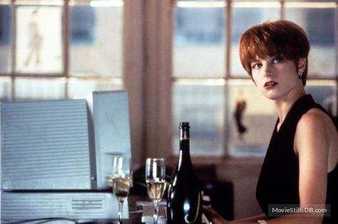 Single White Female (1992) Bridget Fonda Bridget Fonda Singles, Jane Fonda Klute Haircut, Jane Fonda Movies, Singles Movie 1992, 90s Celebrities, Leave It All Behind, Single White Female, Jane Fonda Black And White, Movie Nostalgia