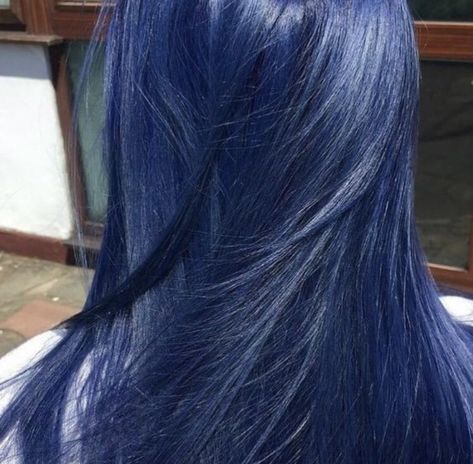 Fox Hair Dye, Midnight Blue Hair, Blue Hair Aesthetic, Hair Color Inspiration, Hidden Hair Color, Blue Hair Color, Dark Blue Hair, Dip Dye Hair, Hair Color Underneath