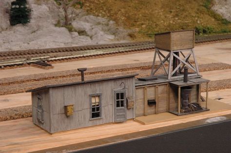 Sandhouse1 Wild West Town, Old West Town, Ho Train Layouts, Planet Coaster, Model Railway Track Plans, Wood Fuel, West Town, Western Town, Model Train Scenery