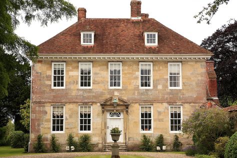 Georgian Era House, Georgian Facade, Victorian Fan, Georgian Houses, Georgian Colonial, Georgian Style Homes, Small Gallery, Bill Ward, English Houses