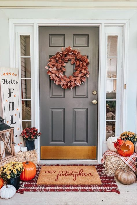 Fall Porch Decor: 21 Beautiful Ideas to Transform Your Space - The Chic Quota Doorstep Fall Decor, Decorate Small Porch For Fall, Simple Front Door Fall Decor Ideas, Easy Fall Porch Decorating Ideas, How To Decorate A Small Front Porch For Fall, Small Front Porch Ideas Fall, Small Porch Decorating Fall, Fall Porch Ideas Cheap, Decorating Front Porch For Fall