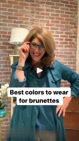 Colors For Brunettes To Wear, Color Combinations For Clothes, Brunette Color, Brunette Hair, Brunettes, How To Find, Wearing Black, Signature Style, Brown Hair