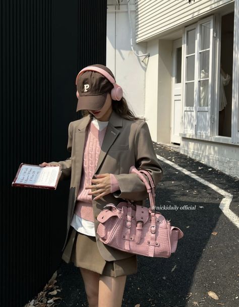 Irisloveunicorns Outfits, Vision 2024, Aesthetic Photoshoot, Selfie Inspo, Chic Outfit, 가을 패션, Autumn Outfit, Looks Vintage, Outfits Casuales