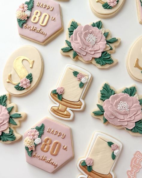 🌷Beautiful 80th Birthday cookies for Sue ✨ #cookies#cookiesofinstagram#birthday#birthdaycookies#80#lasvegas#lasvegascookies | Instagram 80 Birthday Cookies, 80th Birthday Cookies Decorated, 80th Birthday Cookies, 90 Birthday, Cake Decorating Party, Decorating Icing, Cake Decorating Icing, Amazing Cookies, 85th Birthday