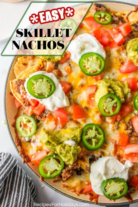 Easy Skillet Nachos recipe from RecipesForHolidays.com Skillet Snacks, Classic Nachos, Skillet Nachos, Breakfast Nachos, Best Comfort Food Recipes, Easy Skillet, Best Easy Recipes, Popular Food, Nachos Recipe