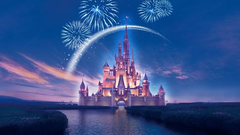 Disneyland Wallpaper, Disney Desktop Wallpaper, Christmas Wallpaper Hd, Disney Parque, Disneyland Castle, Wallpaper Cartoon, Wallpapers Ipad, Wallpaper Homescreen, Images Disney