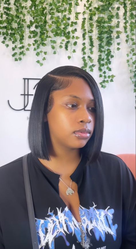 Bob With Weave Side Part, Straight Bob Quick Weave, Bluntcut Bob Quickweave, Bob Weaves For Black Women, Bob Sew In Weave Side Part Short, Frontal Sew In Bob, Bobs With Side Part, Traditional Sew In With Leave Out Bob, Quickweave Hairstyles With Leave Out Bob