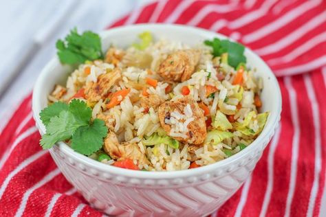 Piri Piri Rice Recipe Spicy Rice Recipe, Vegetable Meal, Stir Fried Chicken, Spicy Cashews, Healthy Stir Fry, Pad Thai Recipe, Stir Fry Recipes Chicken, Spicy Rice, Piri Piri