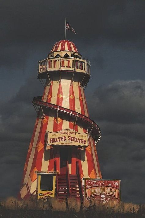 Haunted Circus, Creepy Circus, Circus Aesthetic, Creepy Carnival, Dark Circus, Night Circus, Circus Clown, Circus Art, Parc D'attraction