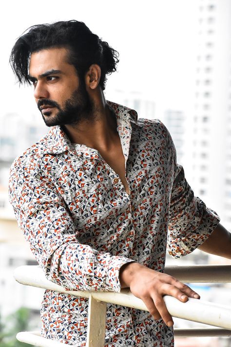 Vishal Aditya Singh Actor, Myra Singh, Photo Poz, Best Profile Pictures, Big Boss, Bigg Boss, Most Handsome Men, Bollywood Actors, Man Photo