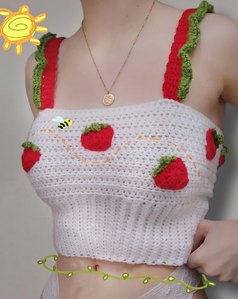 Crochet Strawberry Top, Top Tejidos A Crochet, Strawberry Outfit, Top A Crochet, Strawberry Crochet, Crochet Fairy, Crochet Strawberry, Crochet Design Pattern, Kawaii Crochet