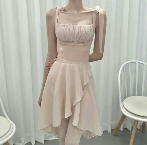 Ballerina Dress Outfit, Ballet Dance Outfits, Ballerina Fashion, Ballet Attire, Balletcore Aesthetic, Ballet Inspired Fashion, Dance Style Outfits, Ballerina Outfit, Ballet Aesthetic