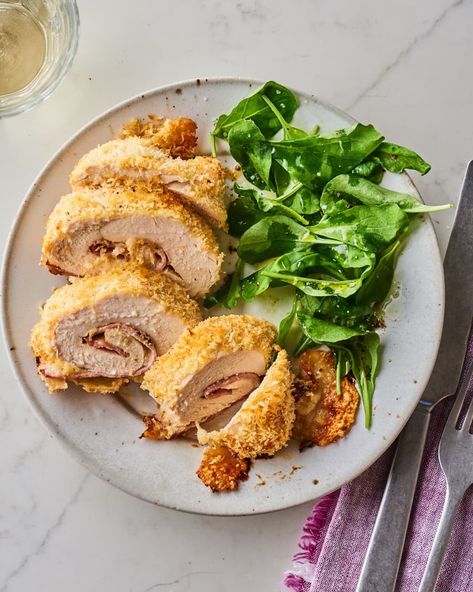 How To Make the Easiest Chicken Cordon Bleu at Home French Chicken Recipes, Party Entrees, Easy Chicken Cordon Bleu, Chicken Casserole Dinners, Cordon Bleu Recipe, Cheese Dinner, Mothers Day Dinner, Butter Pasta, Chicken Cordon