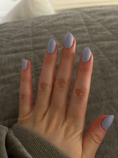 Nails On Olive Skin Tone, Short Oval Nails Spring, Plain Nail Colours, Really Simple Nails, Cute Plain Nails, Plain Nails Colors, Single Color Nails, Light Nail Colors, Light Colored Nails