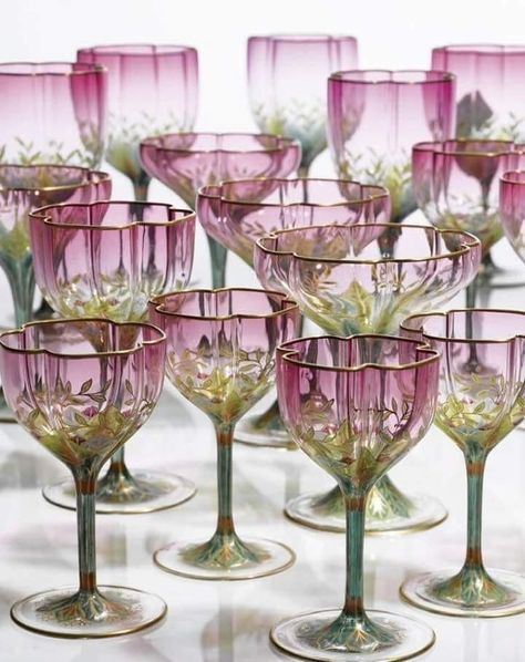 Beautiful Stemware, 1900 by J. & L. Lobmeyr glassware company from Vienna, Austria founded in 1823. Unique Glassware Antique, Vintage Drinking Glasses Antiques, Unique Glassware Vintage, Antique Drinking Glasses, Antique Wine Glasses, Pretty Drinking Glasses, Fancy Glassware, Deco Fruit, Beautiful Glassware