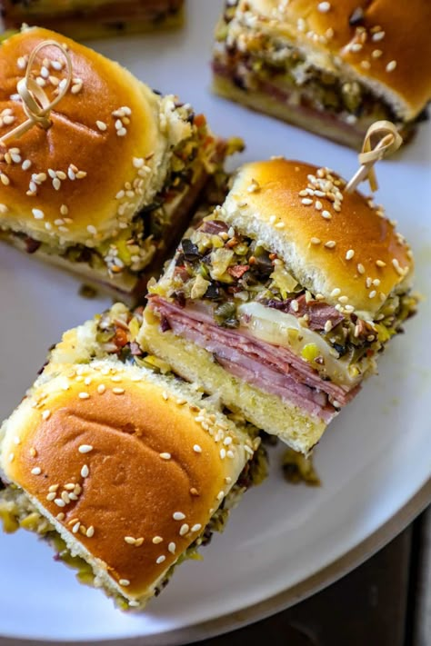 Muffuletta Sliders Muffuletta Sliders, Muffaletta Olive Salad Recipe, Muffuletta Recipe, Muffaletta Sandwich, Roll Sliders, Sandwich Sliders, Muffuletta Sandwich, Slider Recipe, Hawaiian Roll Sliders