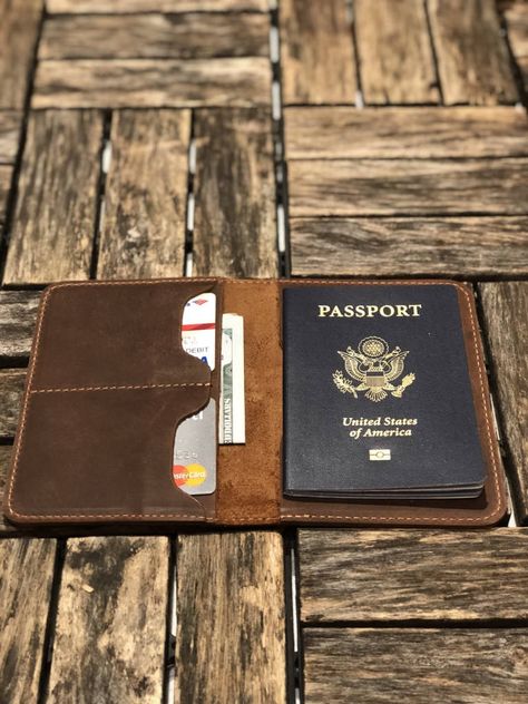 Passport Holder Pattern, Leather Notepad, Leather Passport Wallet, Leather Wallet Pattern, Mens Bags Fashion, Slim Leather Wallet, Passport Holders, Leather Passport Holder, Leather Passport Cover