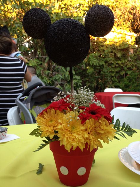 Minnie Birthday Party Ideas, Mickey And Minnie Birthday Party, Mickey And Minnie Birthday, Mickey Mouse Centerpieces, Mickey Mouse Party Ideas, Mickey Mouse Bday, Mickey Mouse Clubhouse Party, Mickey Mouse 1st Birthday, Mickey Birthday Party