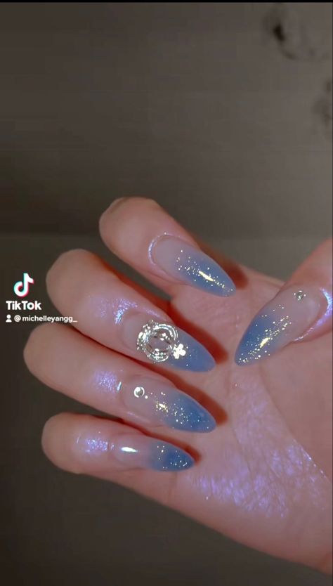 Blue Asian Nails, Douyin Nails Blue, Blue Douyin Nails, Blue Jelly Nails, Blue Sparkly Nails, Blue Prom Nails, Faded Nails, Quinceanera Nails, Blue Ombre Nails