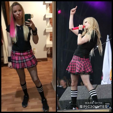 Avril Lavigne Iconic Outfits, Avril Halloween Costume, Avril Lavigne Costumes, Simple Plan Concert Outfit, Avril Lavigne Outfits Ideas, 2000 Punk Fashion, Emo Costume Ideas, Avril Lavigne Aesthetic Outfits, Emo Costumes Halloween