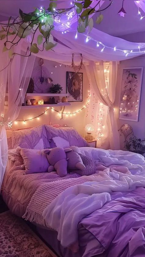 Bold Colorful Bedroom, Purple Fairy Bedroom, Purple Fairy Room, Purple Bedroom Inspirations, Pink And Purple Room Ideas, Cozy Purple Bedroom, Dorm Room Ideas Purple, Purple Room Ideas Bedrooms, Light Purple Room Ideas