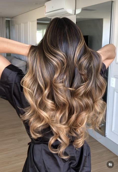 Balayage Hair Caramel, Rambut Brunette, Brown Hair Looks, Brown Hair Inspo, Brunette Hair With Highlights, Brunette Balayage Hair, Long Hair Color, Brown Hair Balayage, Hair Stylies